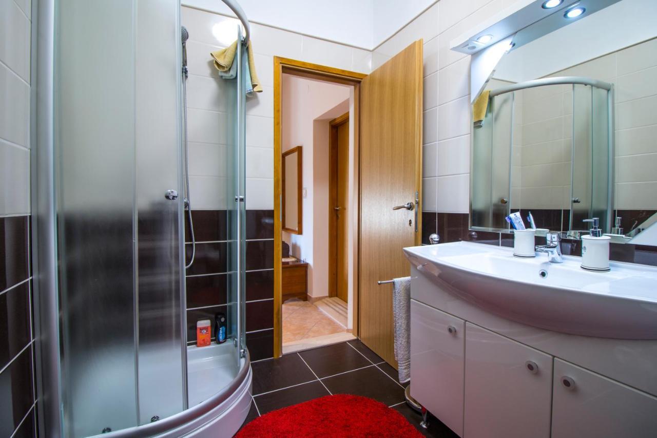 Apartman Kapovic Kaštela Esterno foto
